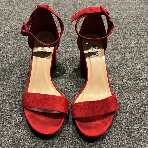 Red Heels - Picture 2 of 4